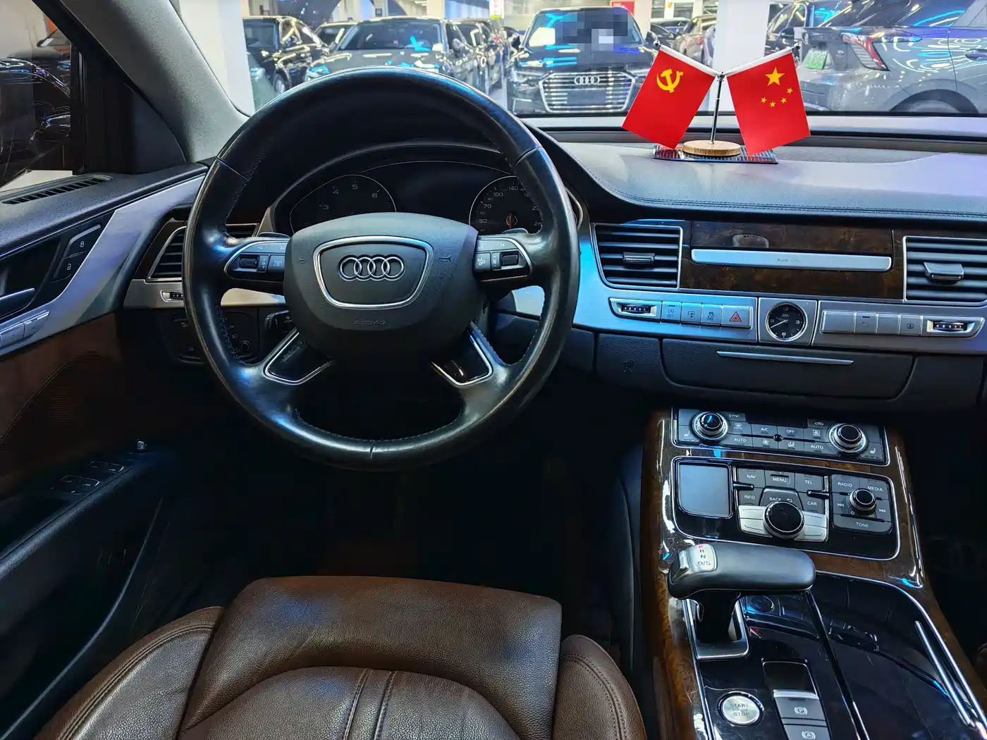 Audi A8 2017 A8L 45 TFSI quattro Comfort фото 14