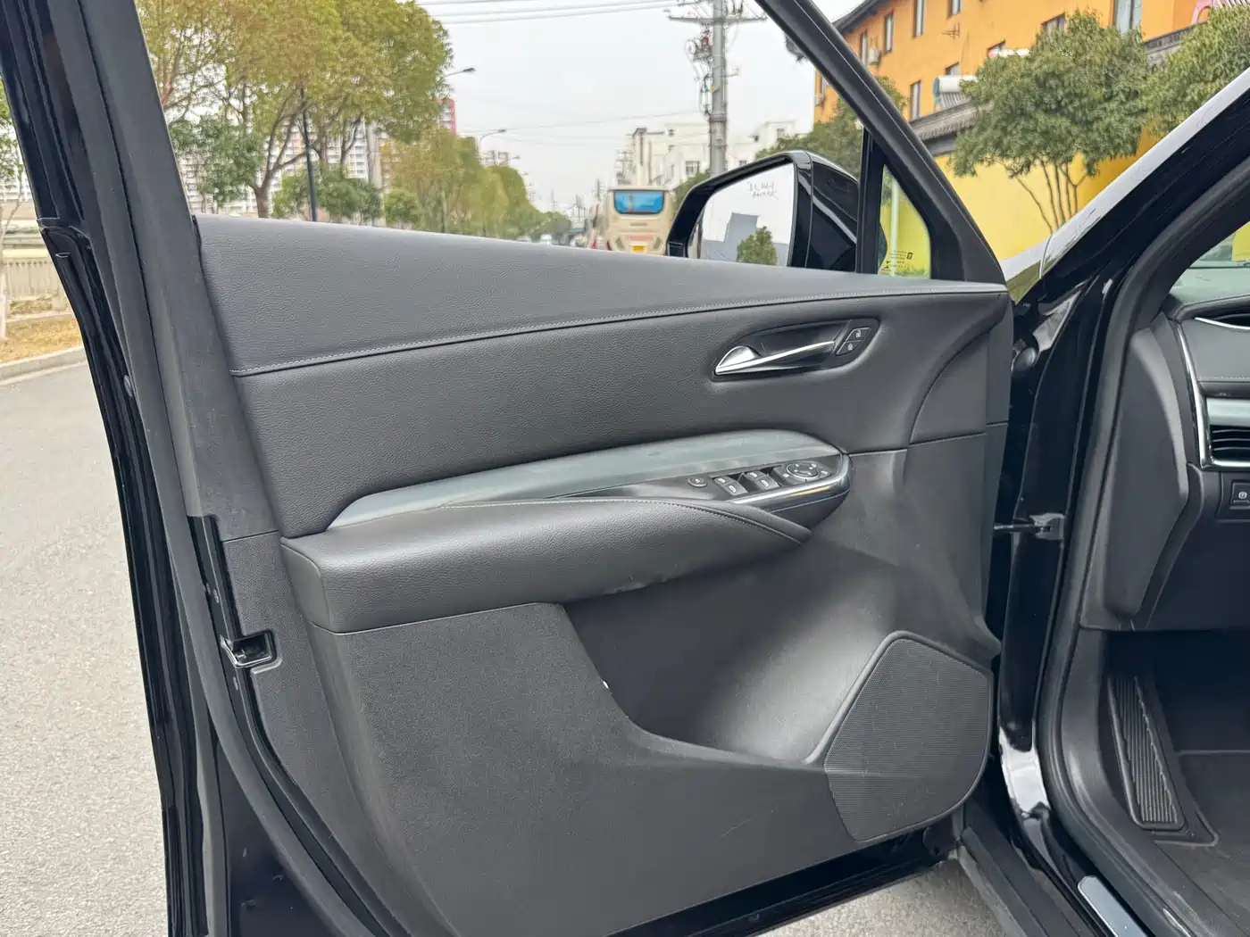 Cadillac XT4 2018 28T FWD Leading Edition фото 7