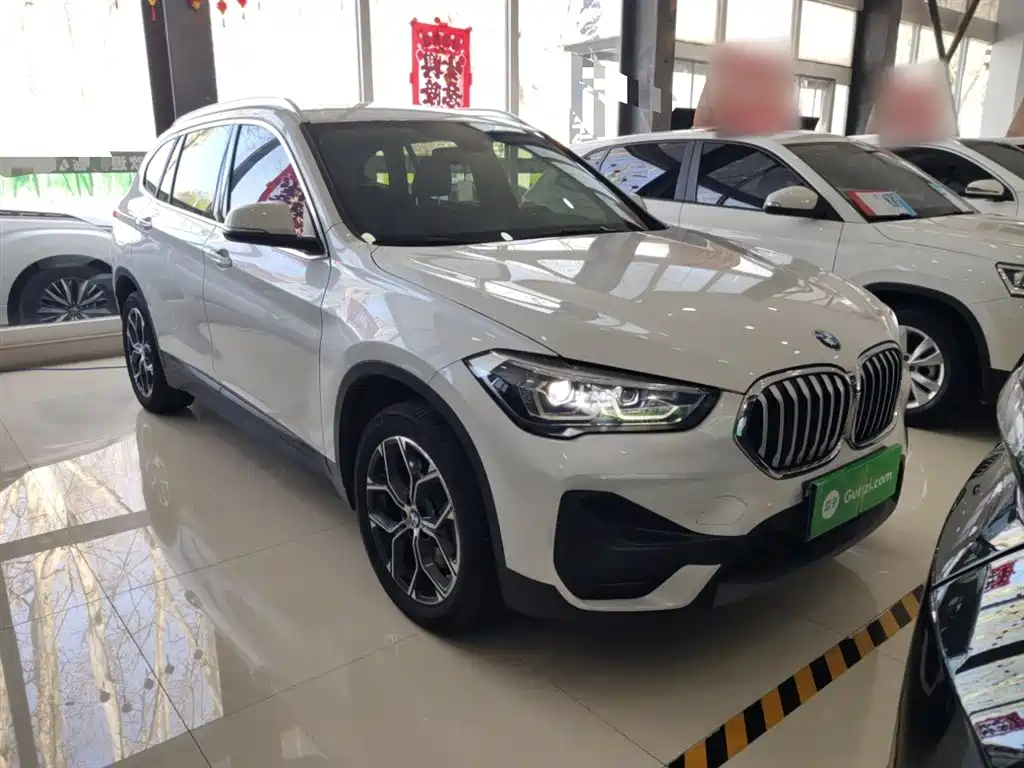 BMW X1 2022 sDrive25Li Leading фото 4