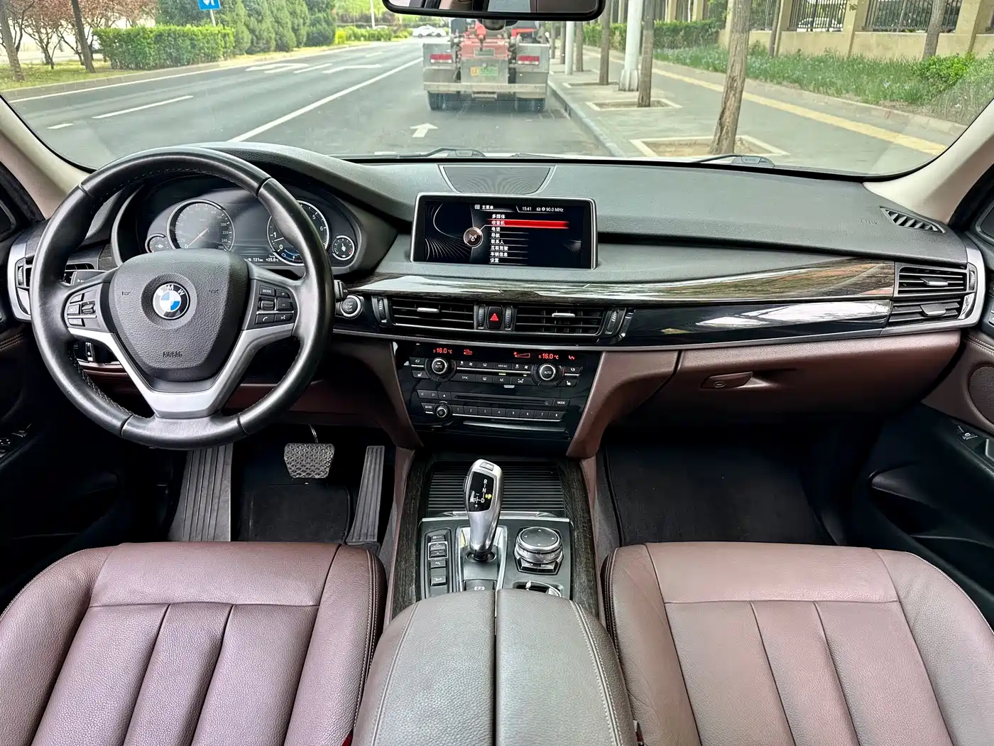 BMW X5 (Import) 2014 xDrive35i Leading фото 7