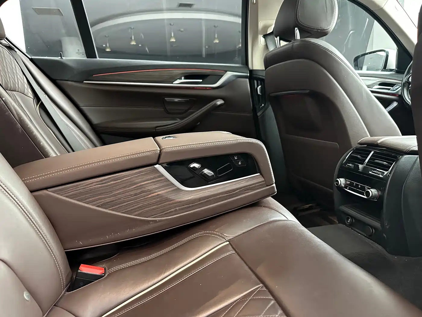 BMW 5 Series 2019 530Li xDrive Luxury Package фото 11