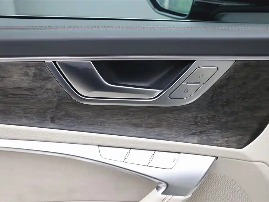 Audi A6L 2022 55 TFSI quattro Flagship Elegance фото 13