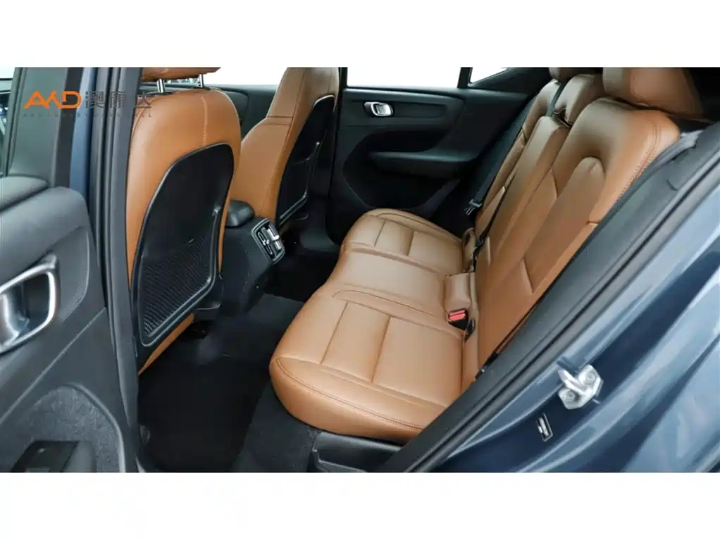 Volvo XC40 2022 2022 Model T4 AWD Smart Drive Fashion Edition