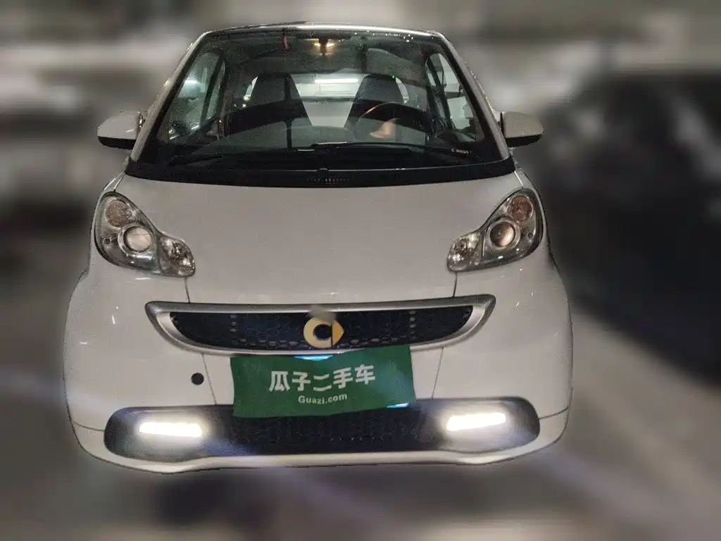 smart fortwo 2014 2012 1.0 MHD Hardtop Standard