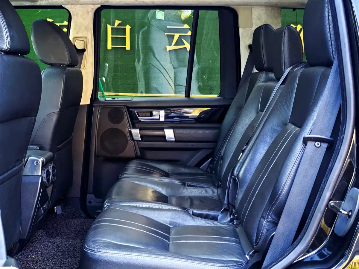 Land Rover Discovery 2011 3.0 SDV6 HSE Diesel фото 36