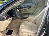 Фото 10 - Lexus LS