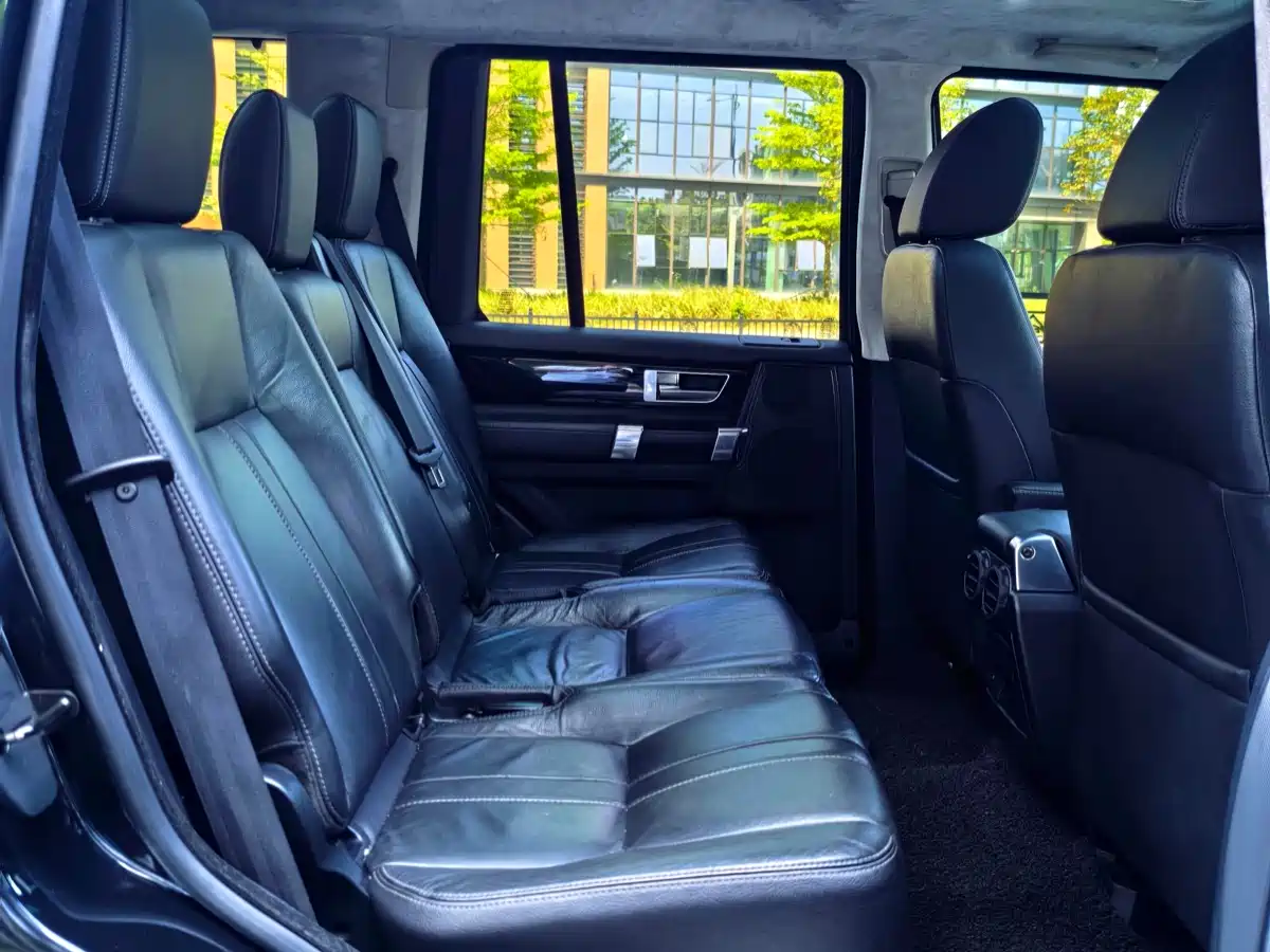 Land Rover Discovery 2011 3.0 SDV6 HSE Diesel фото 40