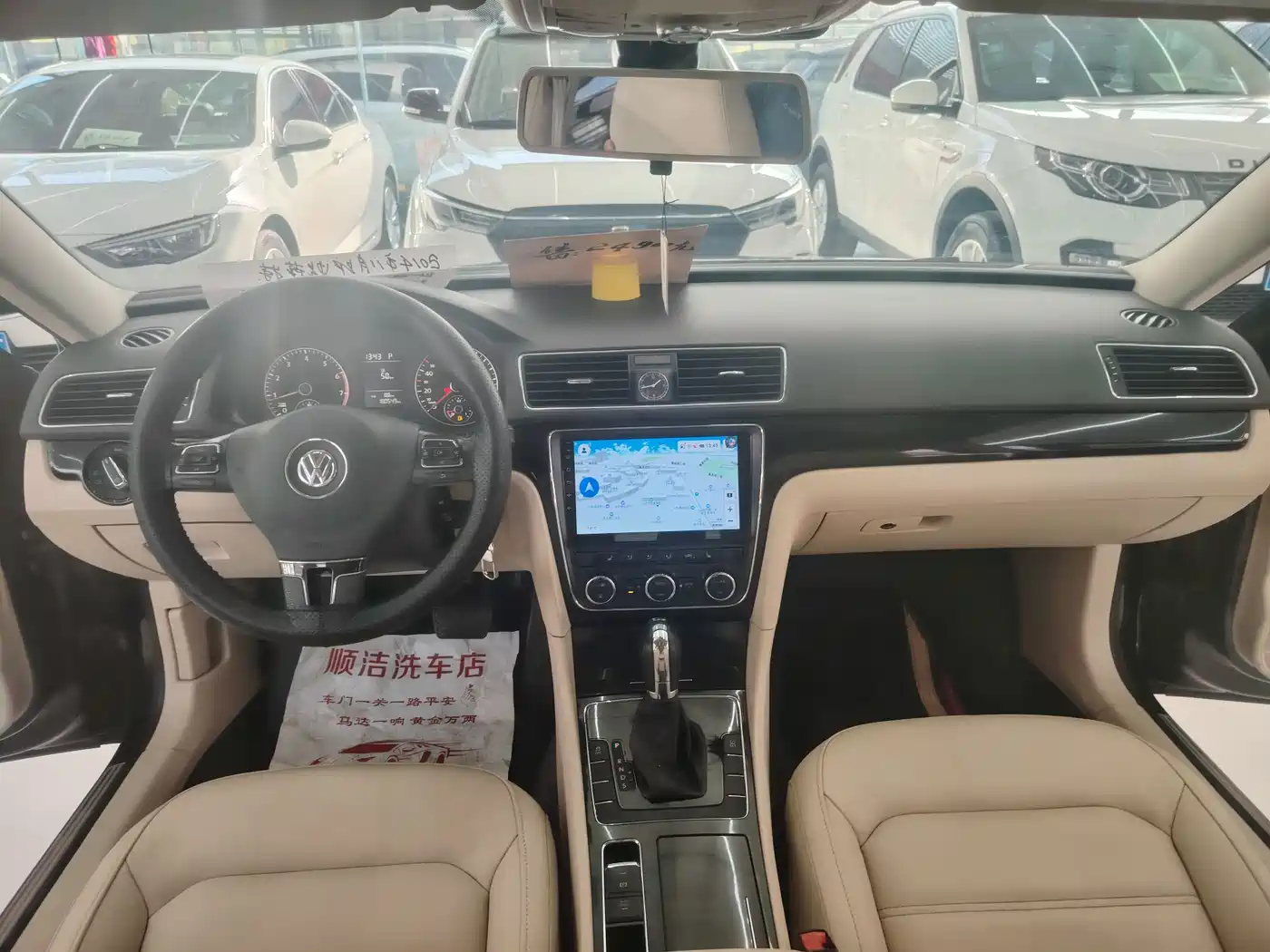 Volkswagen Passat 2014 1.8TSI DSG Luxury Edition фото 7