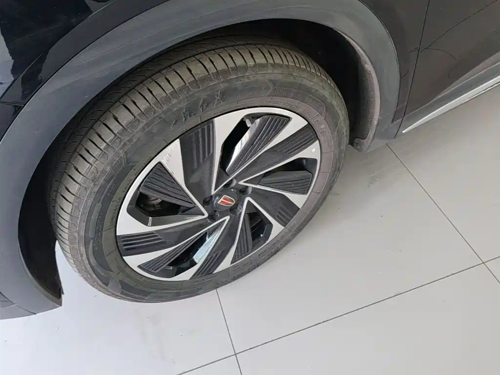 Hongqi HS7 PHEV 2024 2.0T PHEV 4WD Flagship Edition 6-seater фото 23