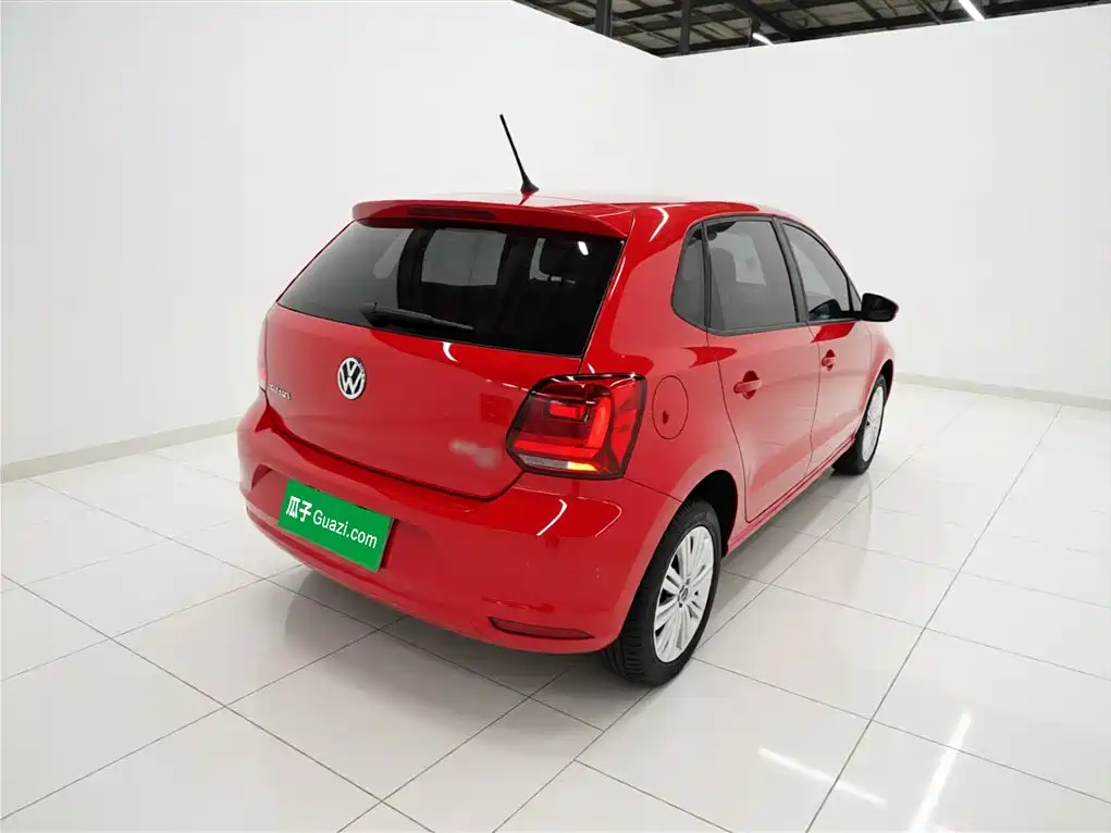 Volkswagen Polo 2016 1.6L Automatic Comfort фото 5