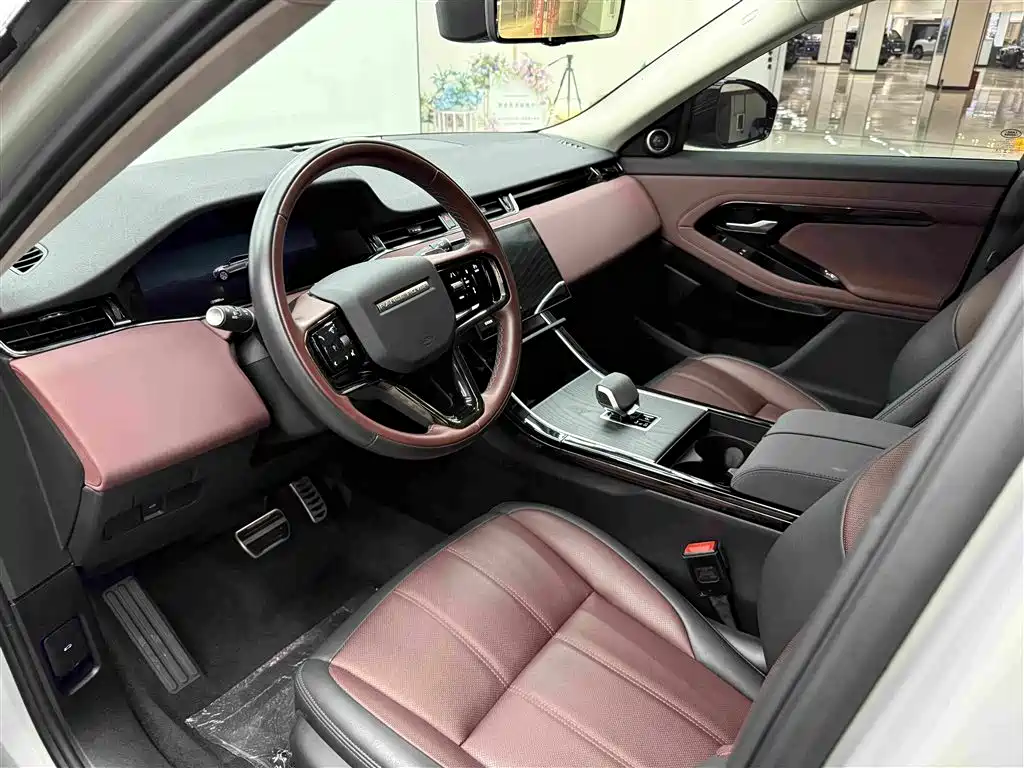 Photo 8 - Land Rover Range Rover Evoque