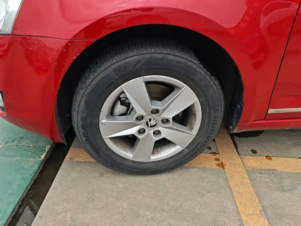 Škoda Octavia 2015 1.6L Automatic逸致版 фото 23
