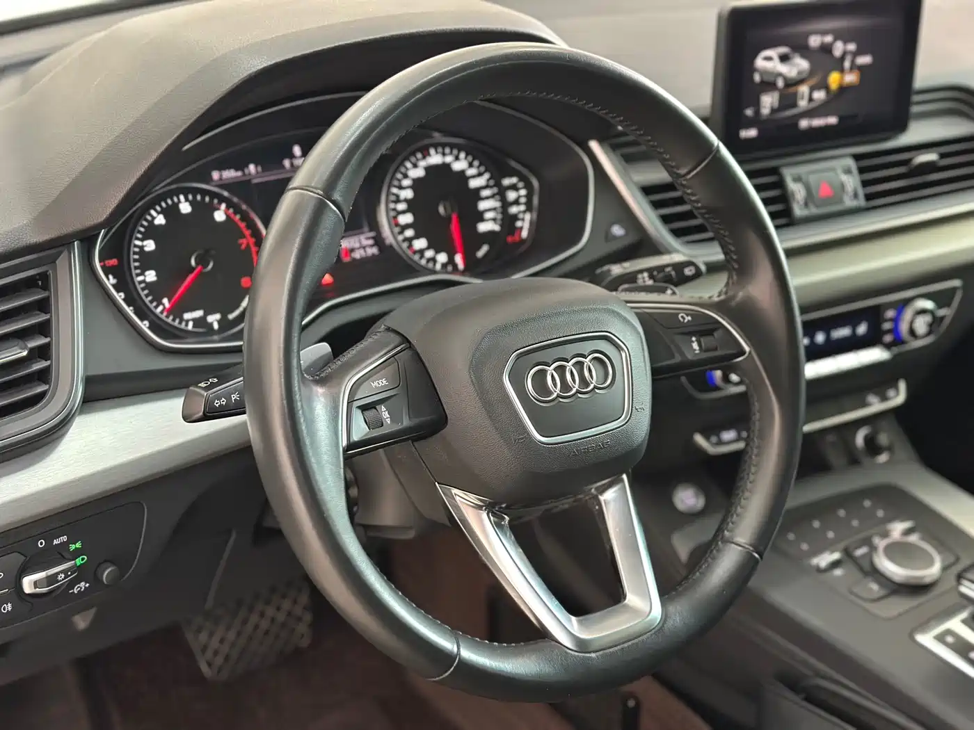 Audi Q5L 2020 Facelift 40 TFSI Honor Progressive фото 6