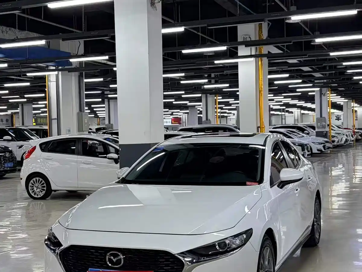 Mazda 3 Axela 2020 1.5L Automatic Zhi Xing Edition
