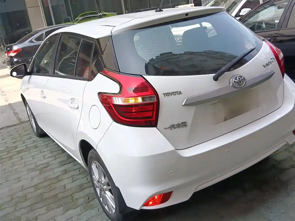 Toyota Vios FS 2017 1.5L CVT Fengchi Edition фото 5