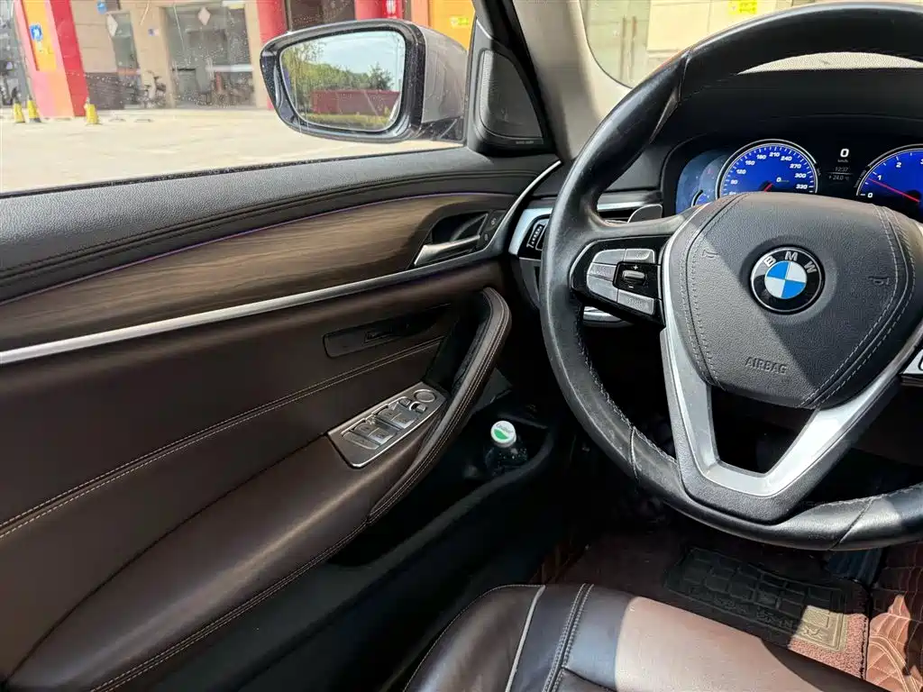 BMW 5 Series 2018 Facelift 530Li Exclusive Luxury Package фото 3