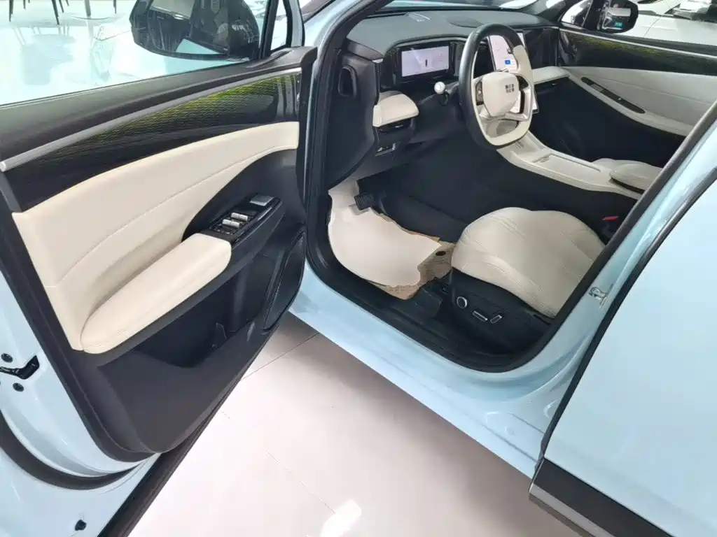 Geely Galaxy Galaxy L7 2023 2023 1.5T 115km Starship