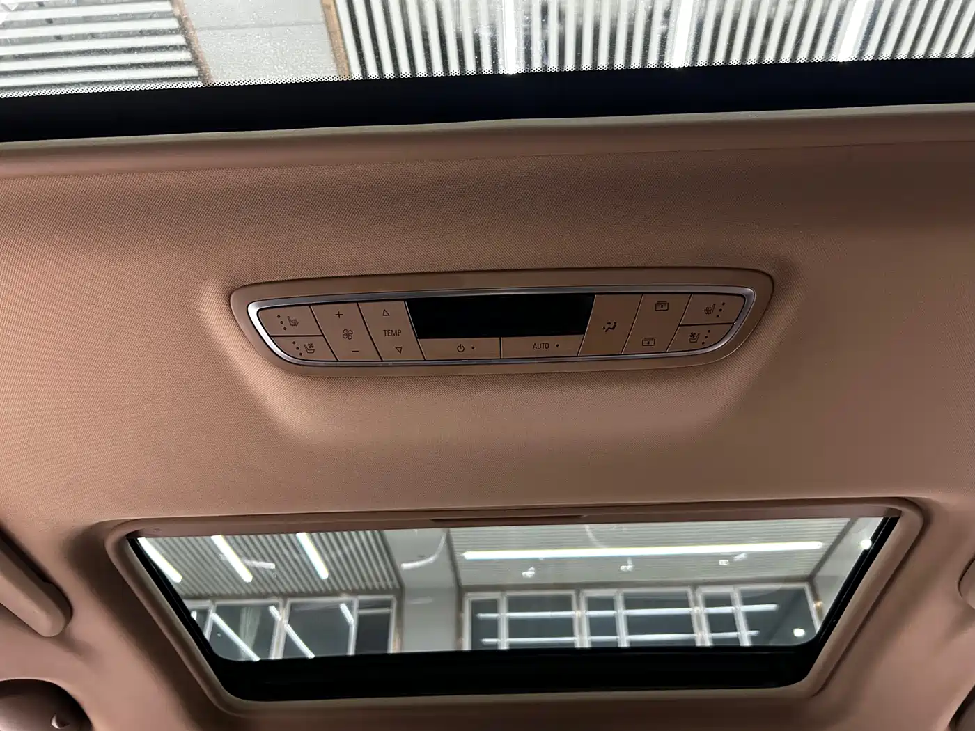 Buick GL8 2017 ES 28T Flagship China V фото 5