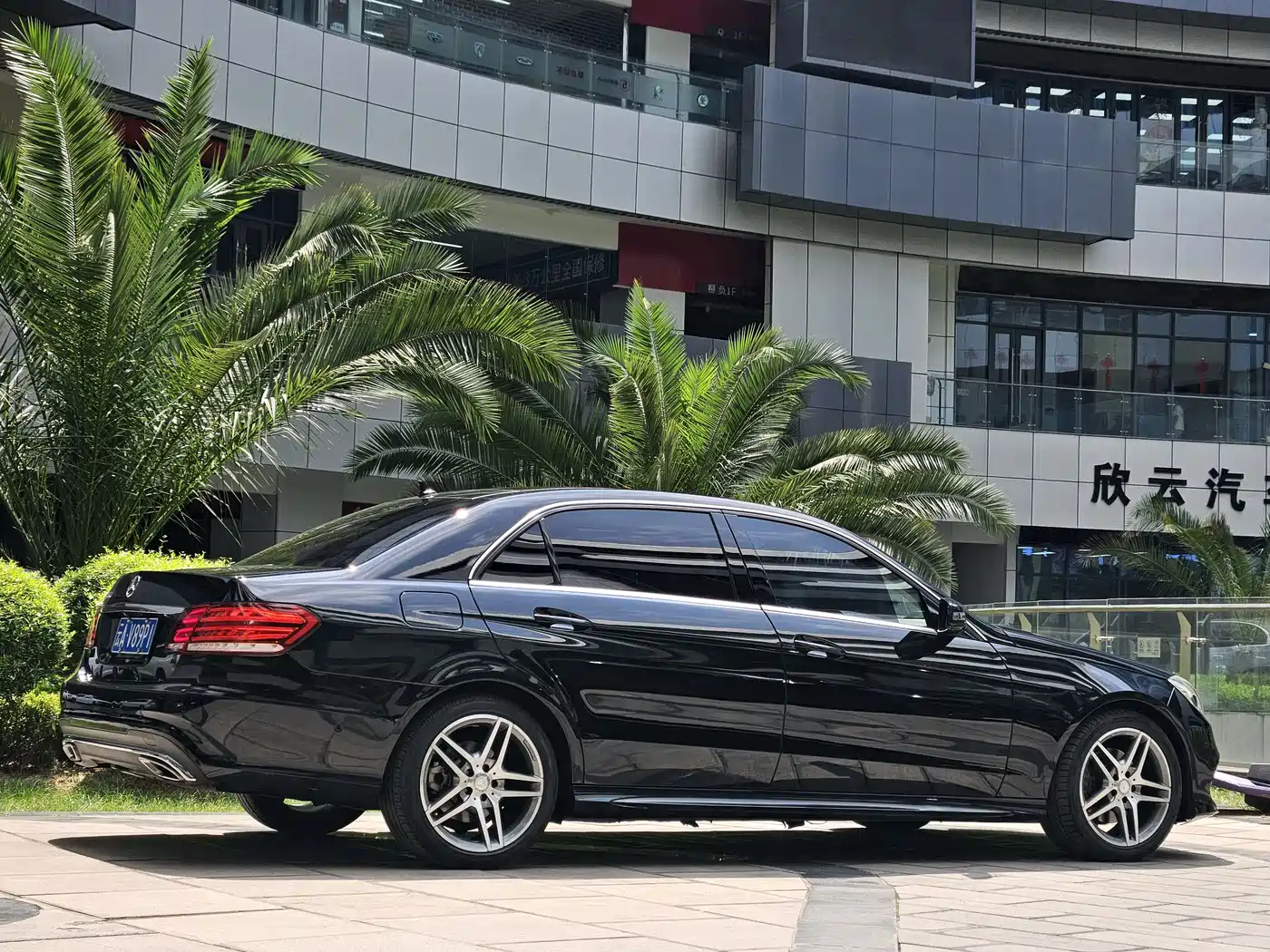 Mercedes-Benz E-Class 2014 Facelift E 260 L Sport фото 5