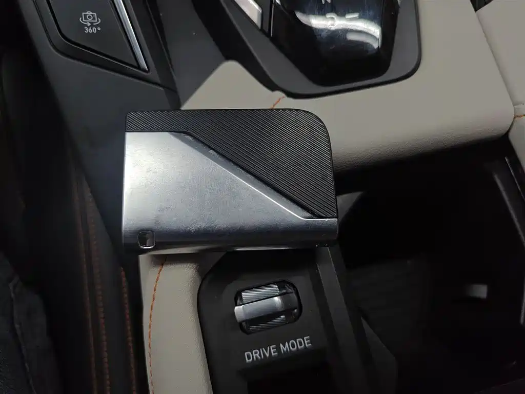 Lynk & Co 06 EM-P 2020 PHEV Plus фото 17