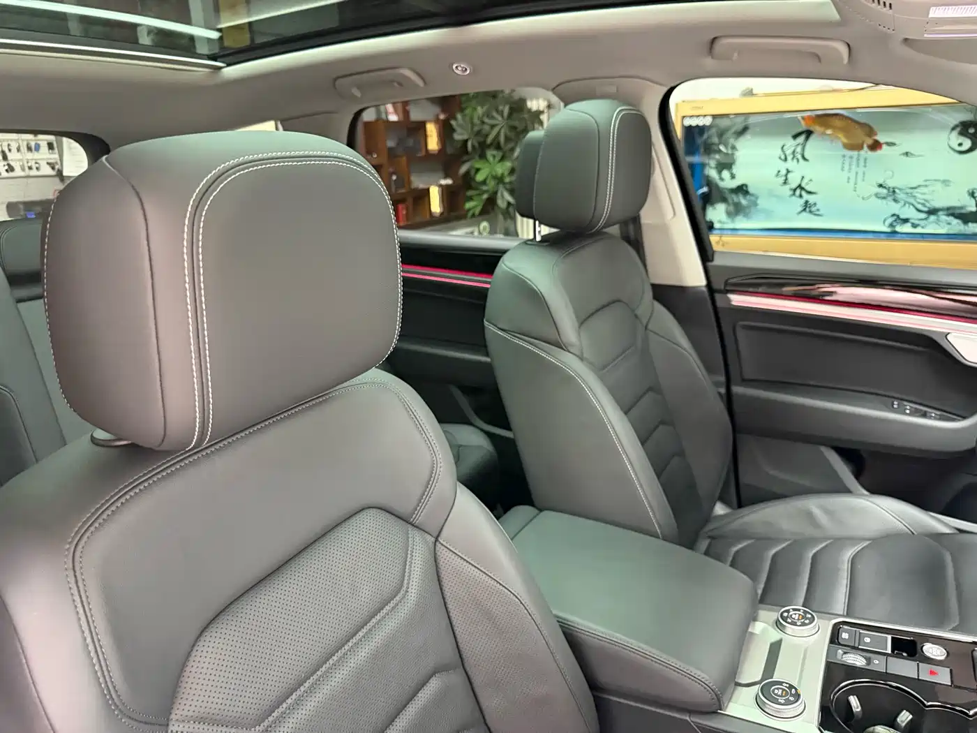 Volkswagen Touareg 2019 2.0TSI Sharp Wing Edition China VI фото 37