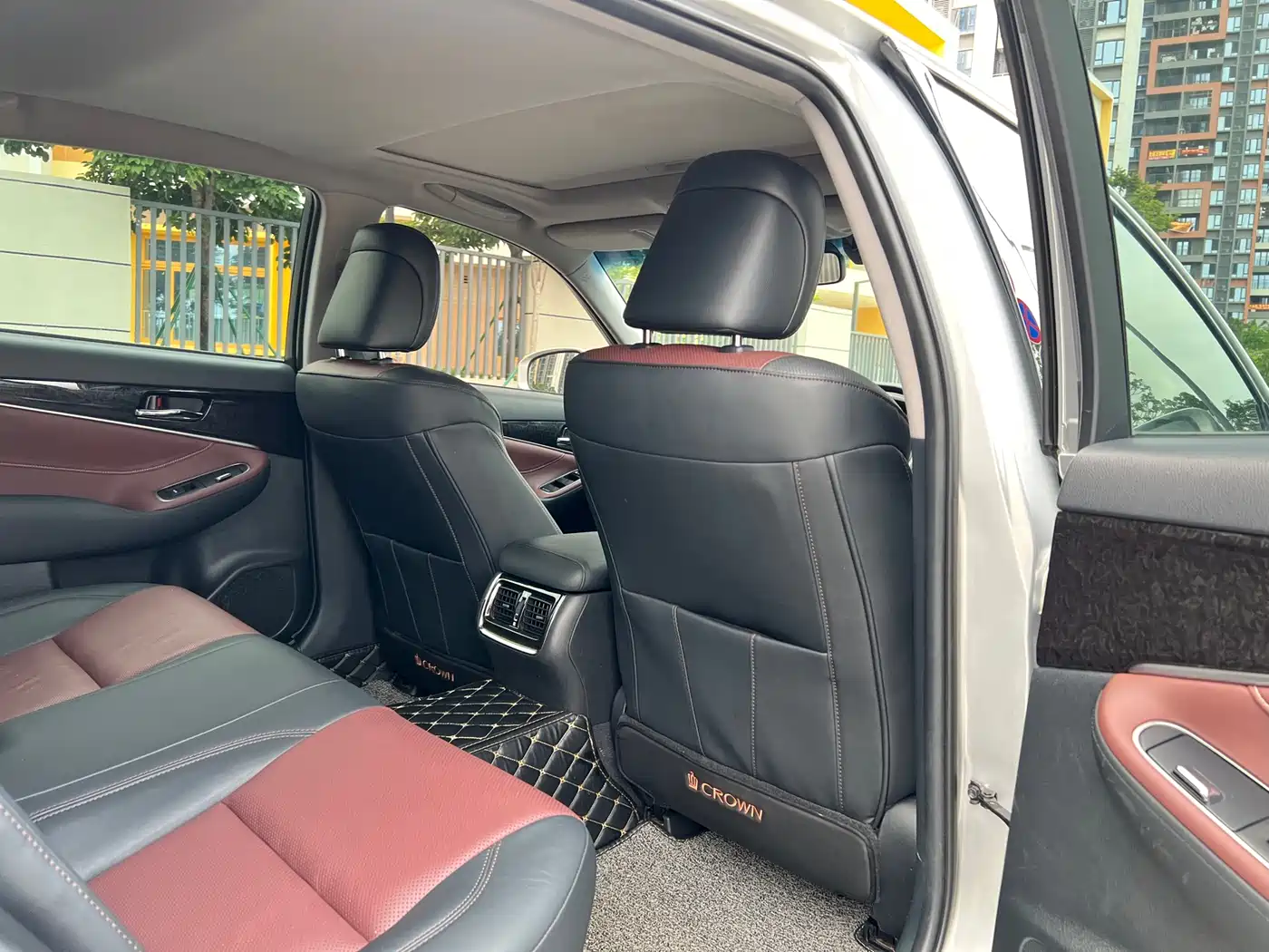 Toyota Crown 2018 2.0T Sport Edition фото 9