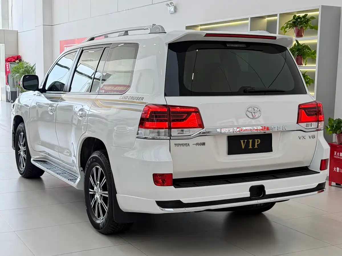 Toyota Land Cruiser 2012 4.0L Automatic VX фото 13