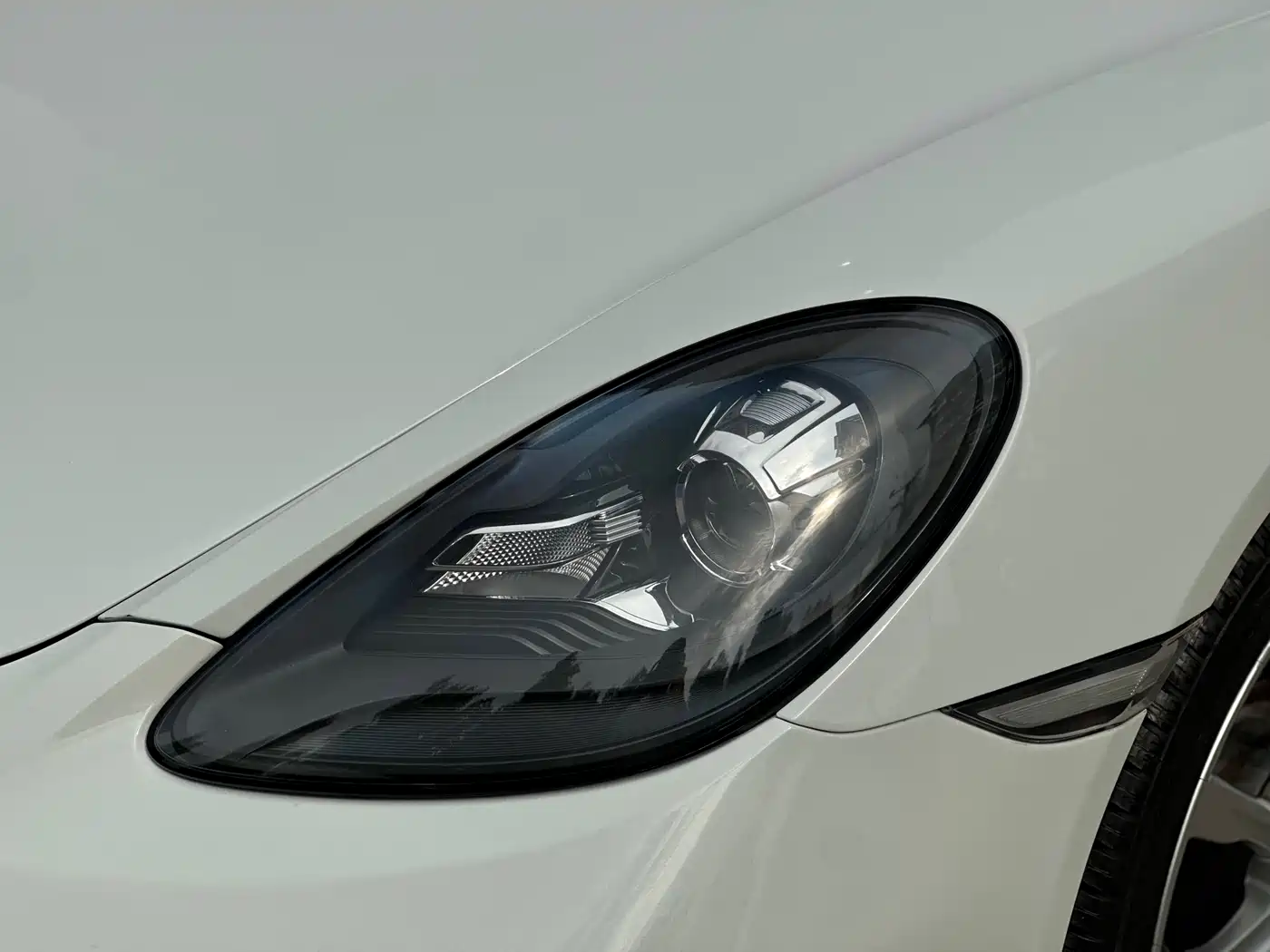 Porsche 718 2016 Cayman 2.0T фото 20