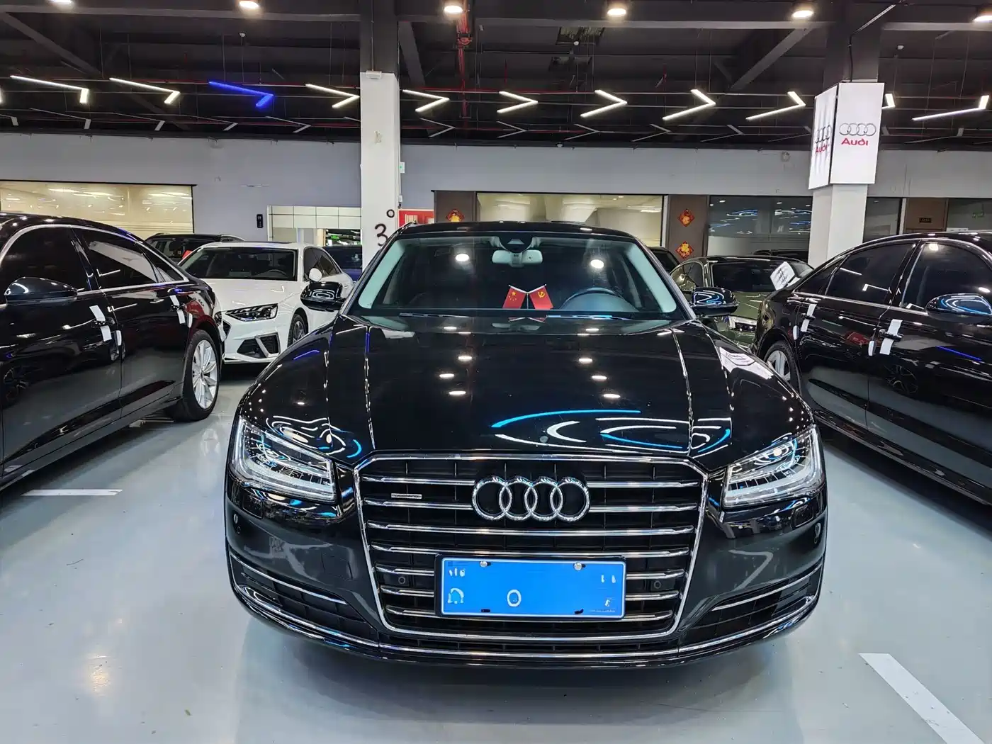 Audi A8 2017 A8L 45 TFSI quattro Comfort фото 2