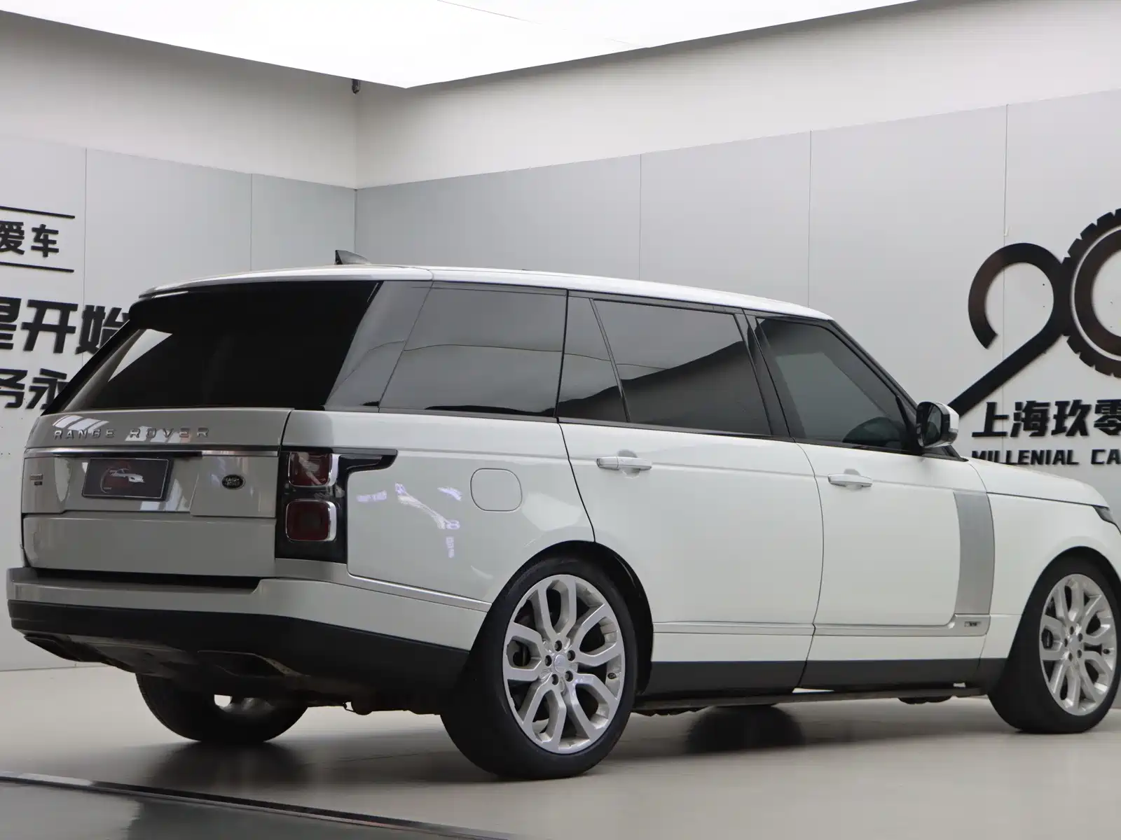 Фото 6 - Land Rover Range Rover