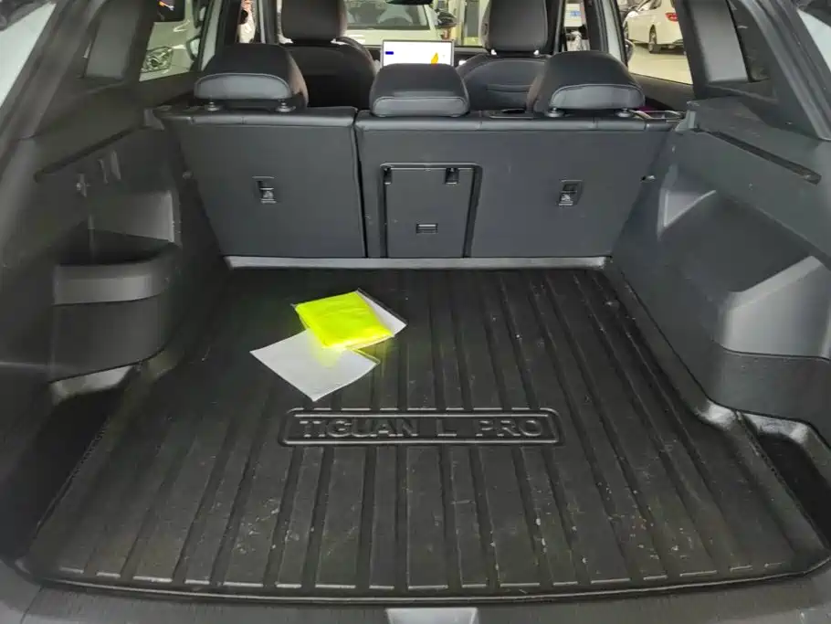 2025 Volkswagen Tiguan L