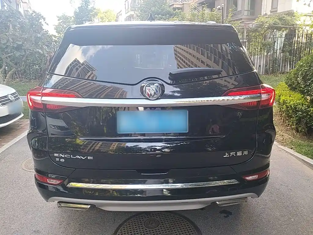 Photo 6 - Buick Enclave