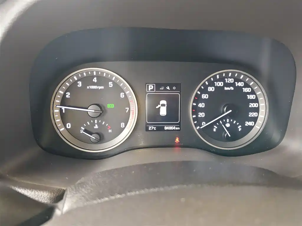 Hyundai Tucson 2015 1.6T Dual Clutch 2WD Leading фото 12