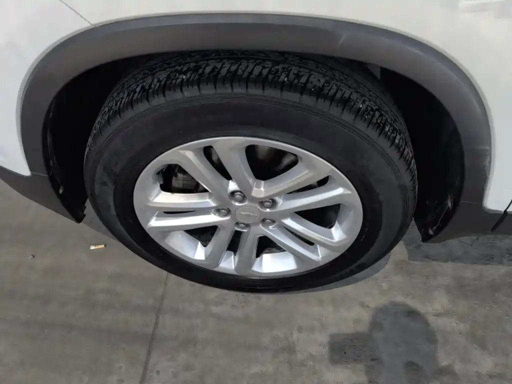 Фото 23 - Chevrolet Trax