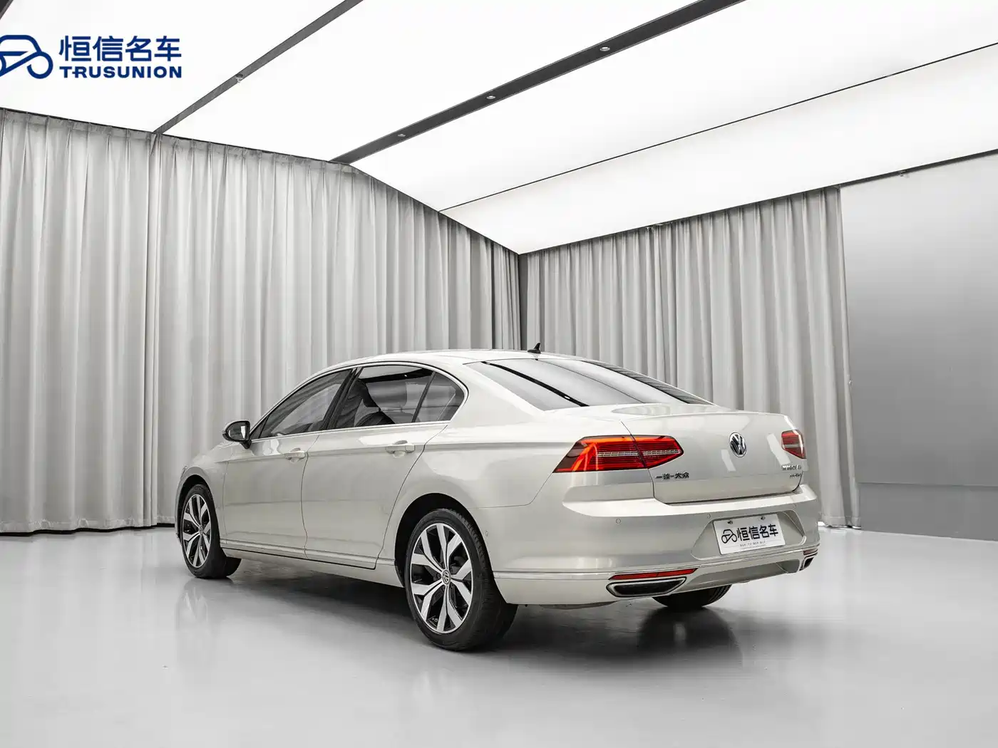 Фото 6 - Volkswagen Magotan