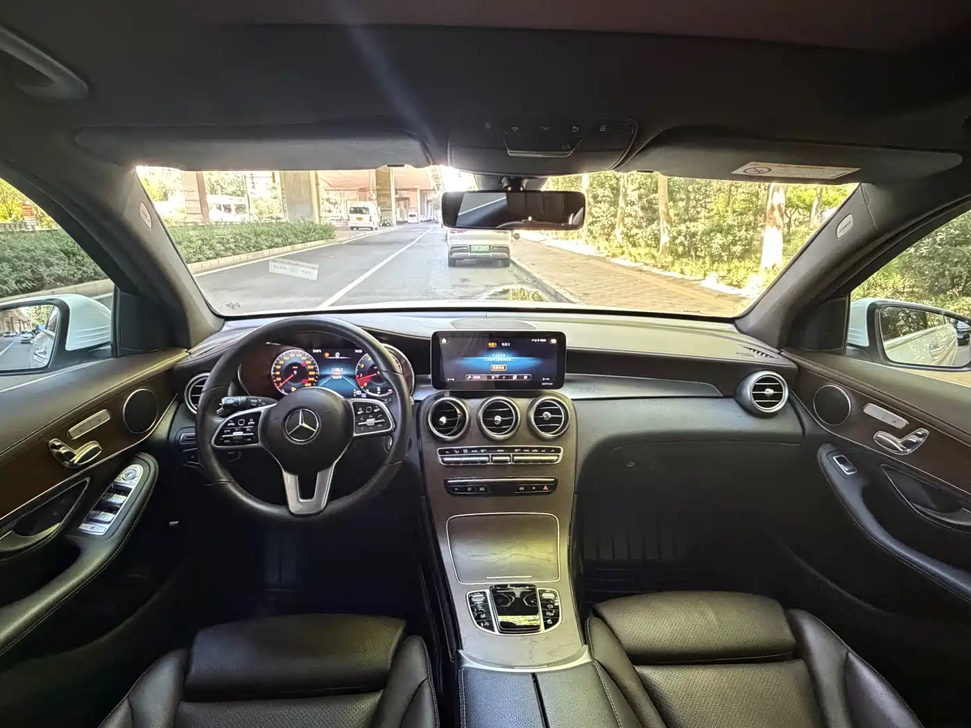 Mercedes-Benz GLC 2020 GLC 260 L 4MATIC Luxury фото 5
