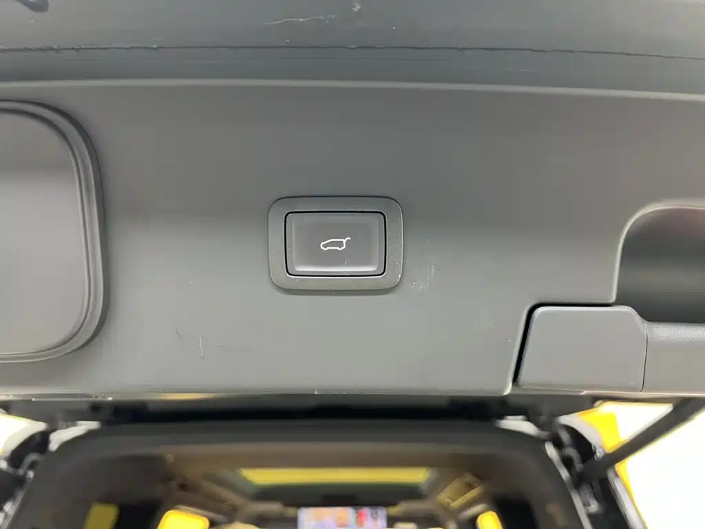 Hongqi HQ9 PHEV 2026