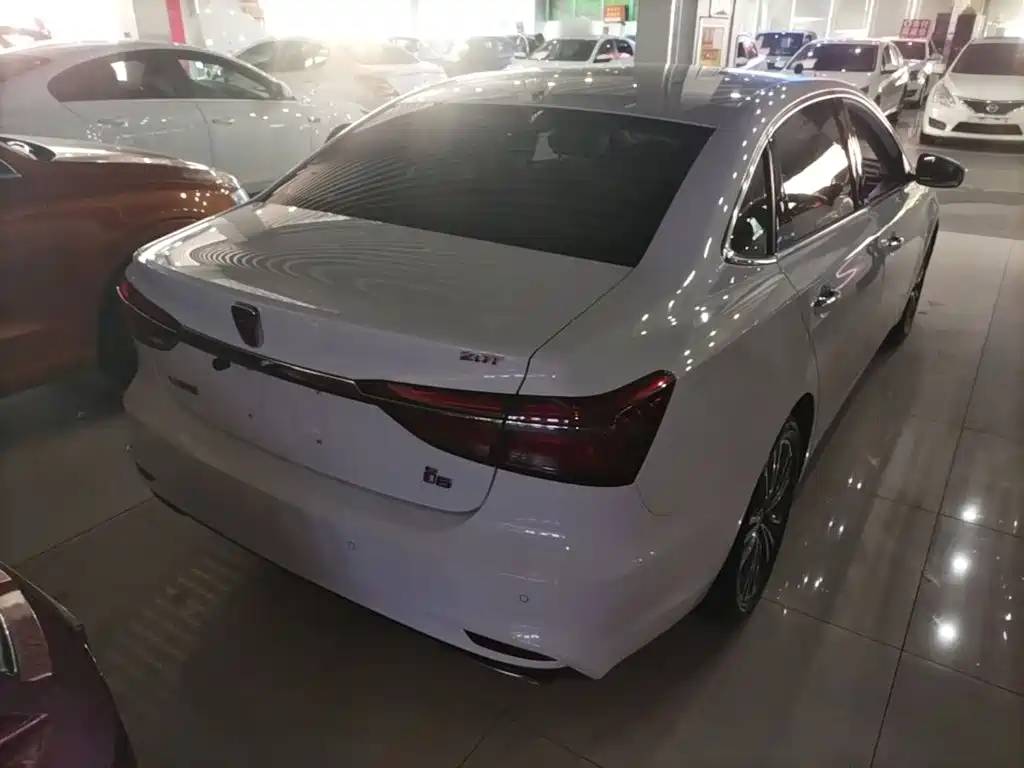 Roewe i6 2019 2020 PLUS 1.6L CVT 4G Connected Glory Flagship Edition