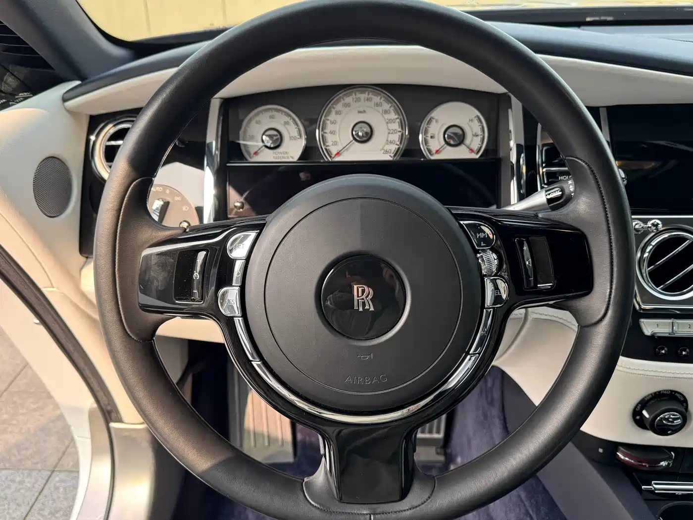 Rolls-Royce Wraith 2018 2017 6.6T Black Badge Edition