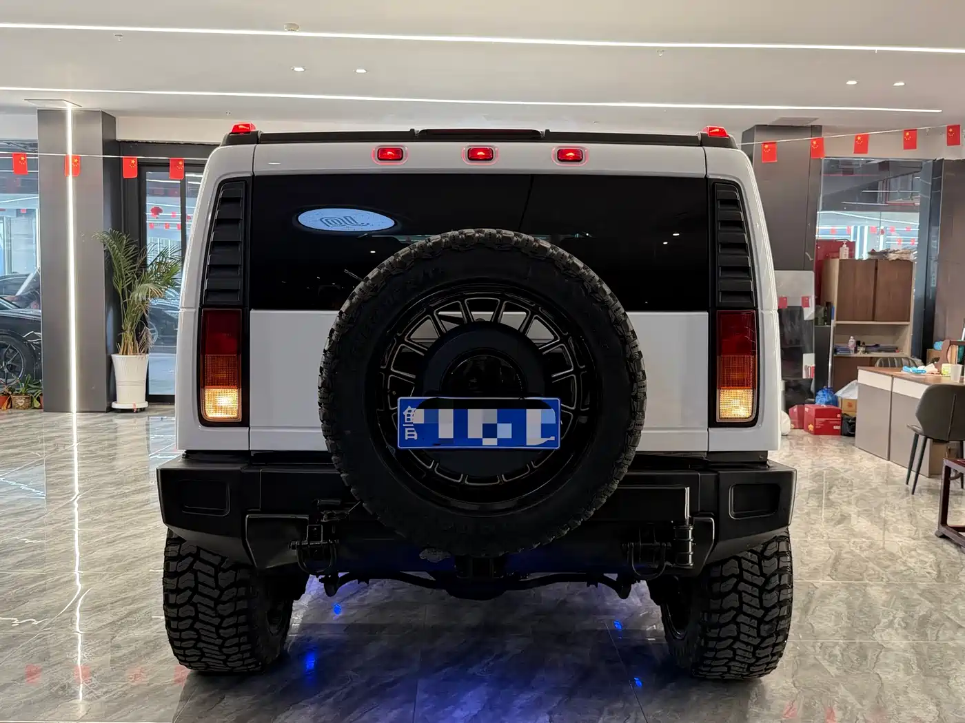 Hummer H2 2004 6.0 AT фото 8