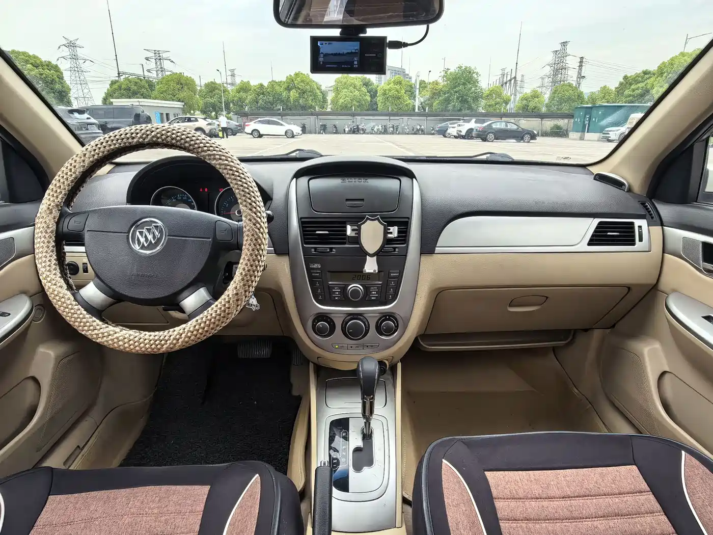 Buick Excelle 2013 1.5L Automatic Classic фото 11