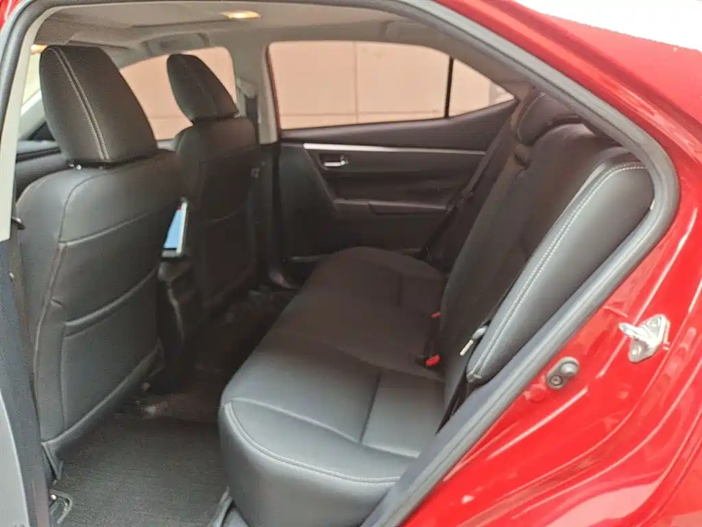Toyota Levin 2017 Facelift 185T CVT Elite (China V) фото 17