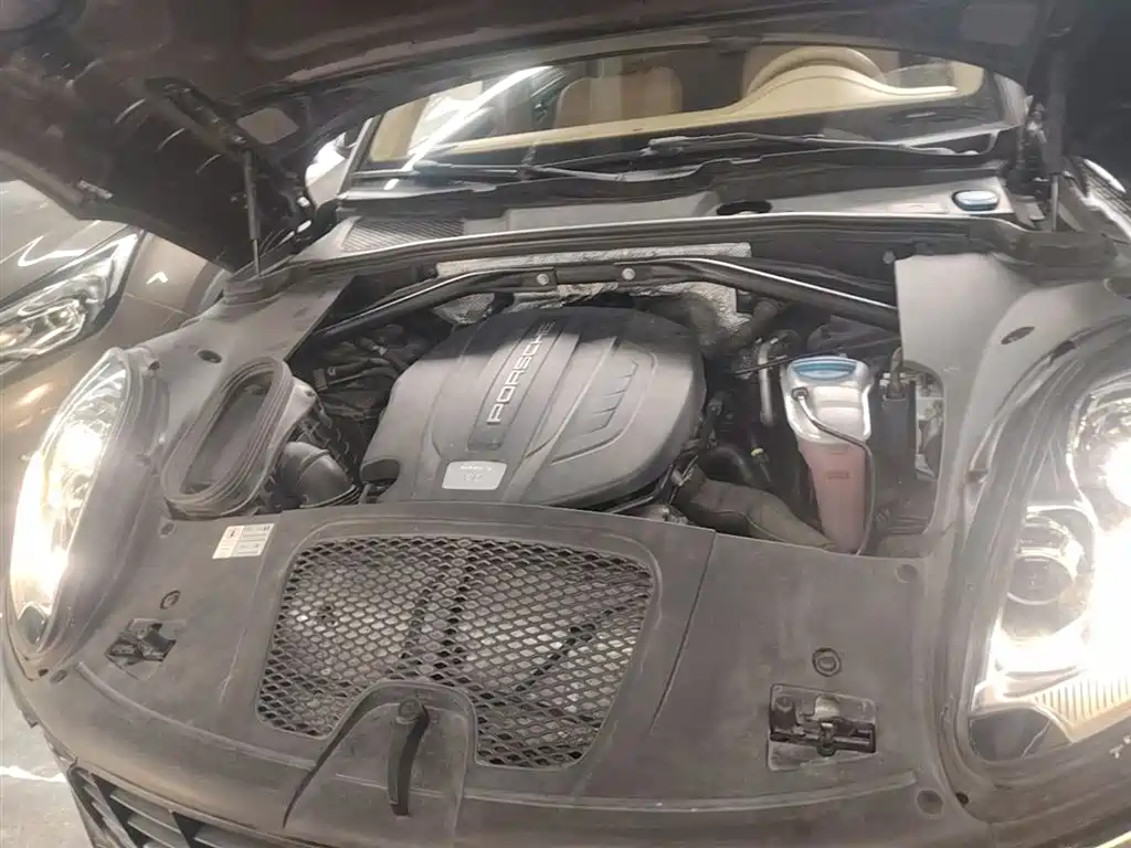 Porsche Macan 2014 Macan 2.0T фото 20