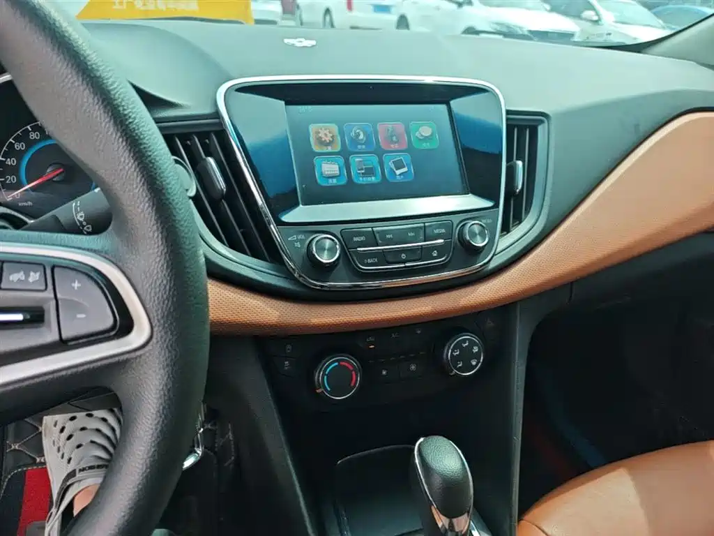 Chevrolet Cavalier 2016 Model 1.5L Automatic Delight Edition фото 13