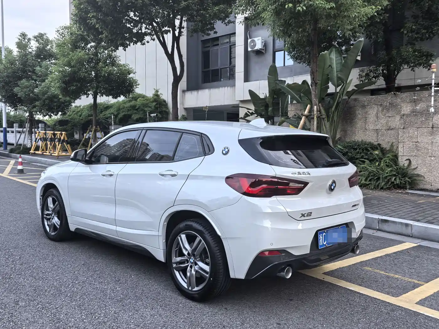 BMW X2 2022 sDrive25i M Sport Package фото 6