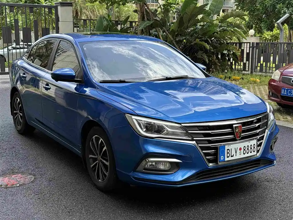 Фото 1 - Roewe i5