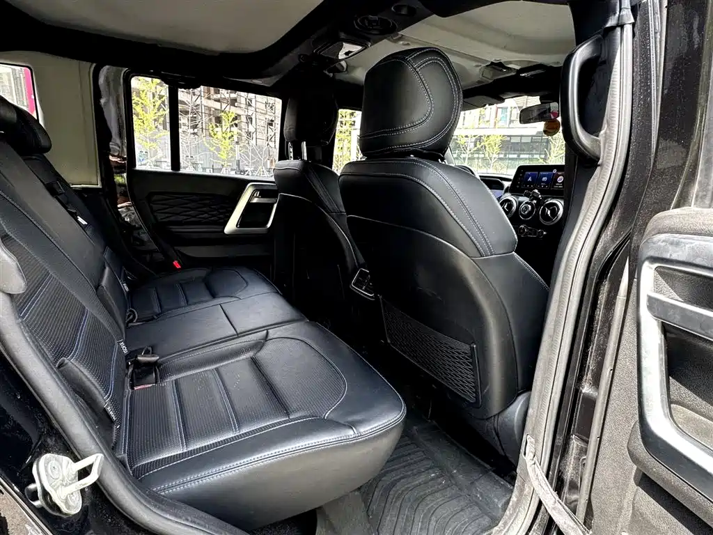 BAIC ORV Beijing Offroad BJ40 2023 2.0T Auto 2WD Urban Hunter Knight Edition фото 9