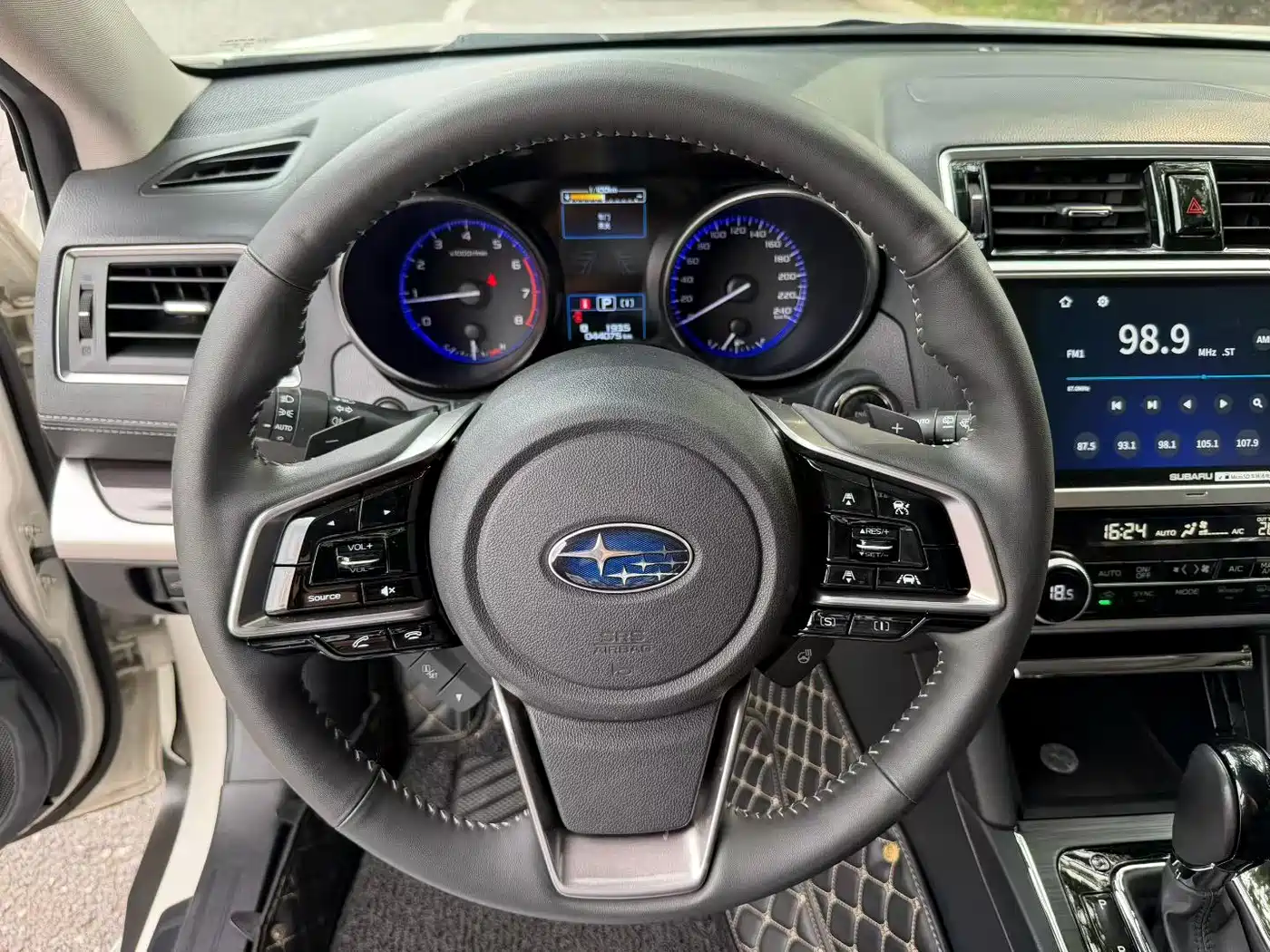 SUBARU OUTBACK