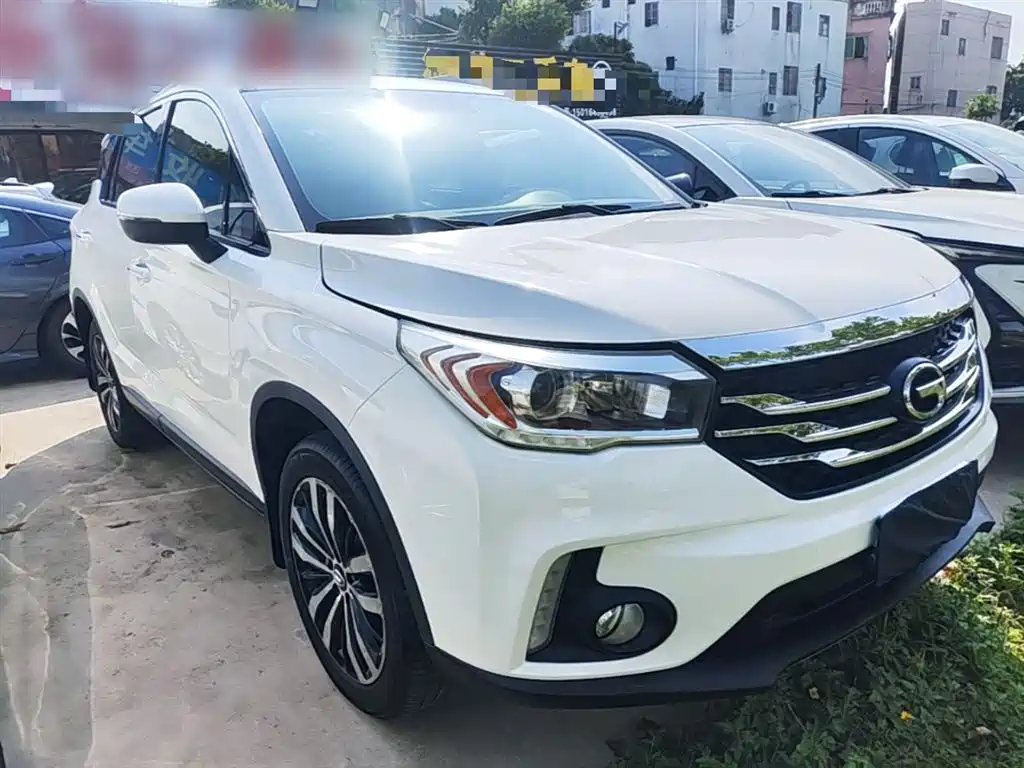 GAC Trumpchi Trumpchi GS4 2016 235T G-DCT Luxury Edition фото 4