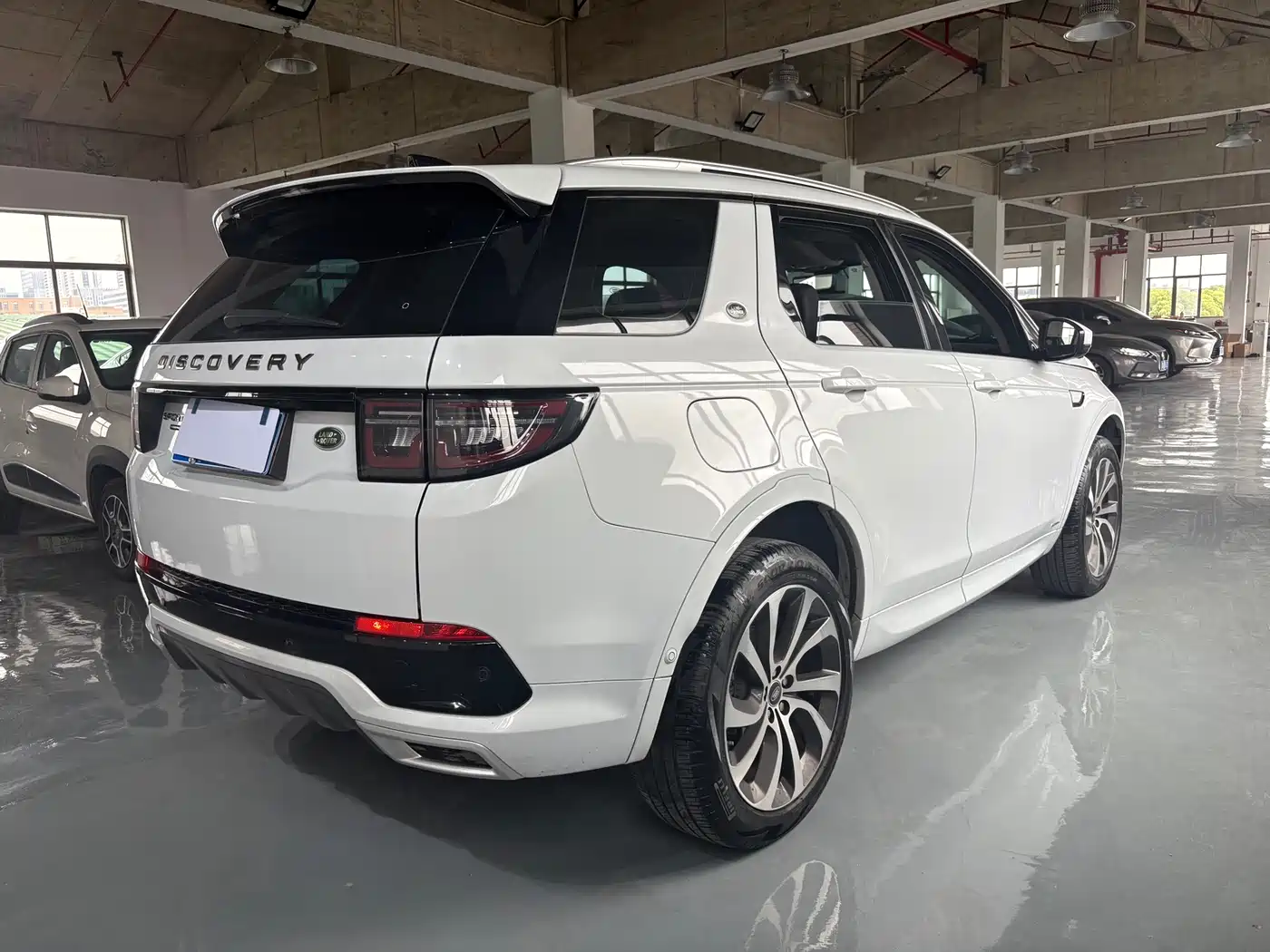 Land Rover Discovery Sport 2020 249PS R-Dynamic Performance Tech 5-seater фото 4